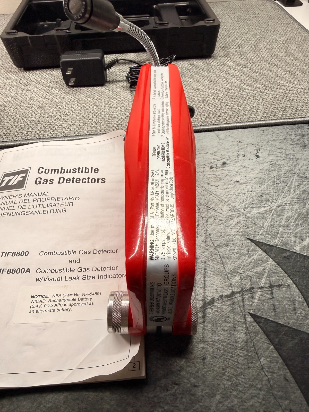 TIF 8800 Combustible Gas Detector w/ Case, Manual, & Power Cord