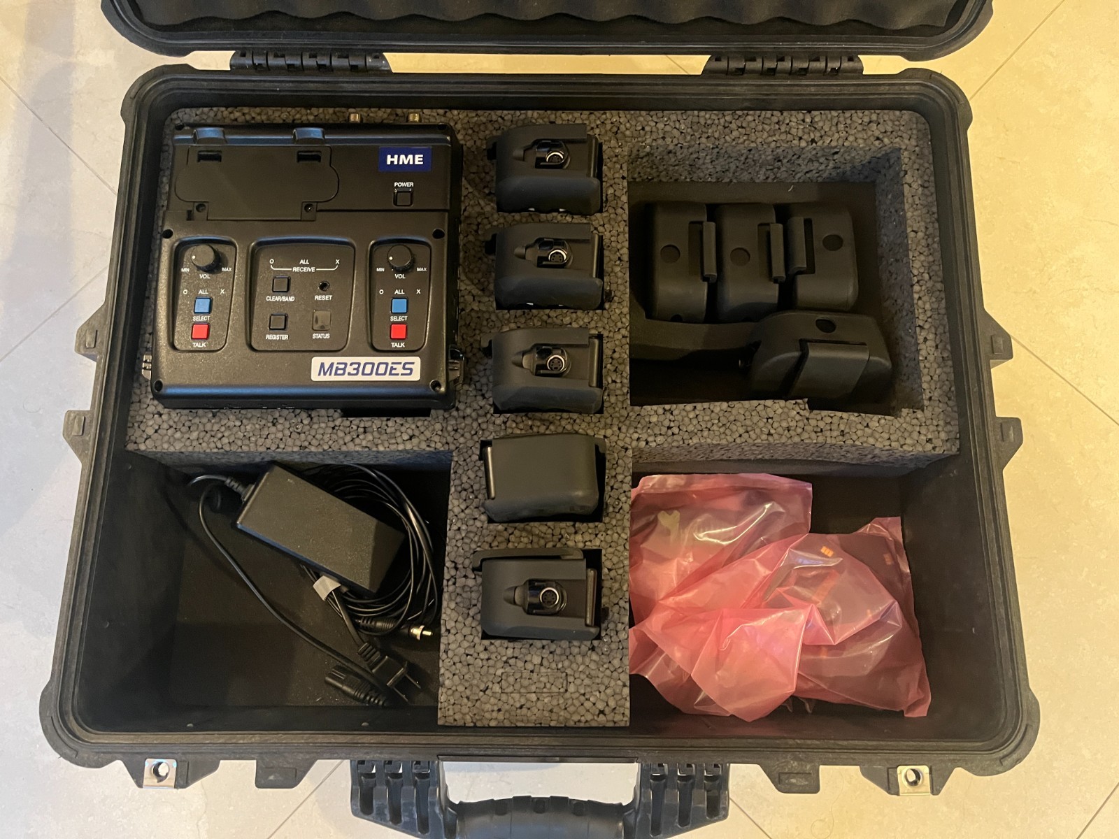 HME DX300 headset system, with 8 Beltpack, batteries case and more