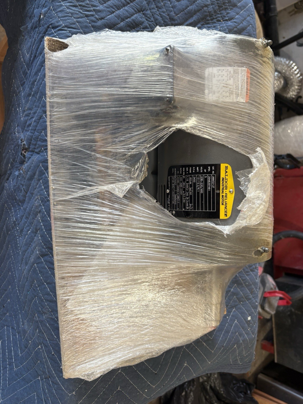 Baldor Reliance Industrial Motor 5HP, 208-230/460 Volts, 3450 RPM, 13-12.2/6.1 A