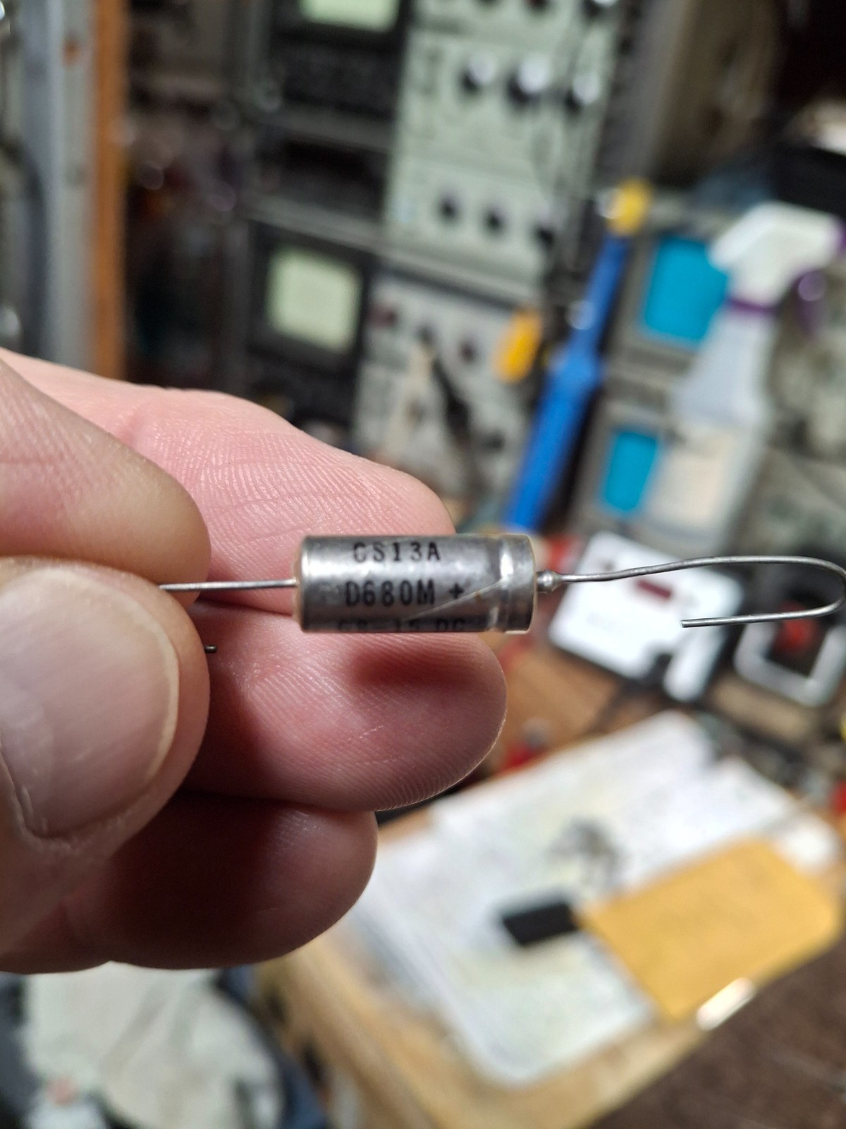 1pc Sprague 68uF 15v CS13B Mil-Hermetic Etched Tantalum Cap, see description