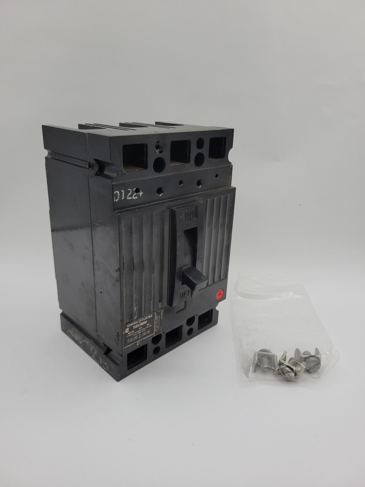 General Electric TED134050 Bolt-On Circuit Breaker 50A 3P 3PH 480V 14KA TED