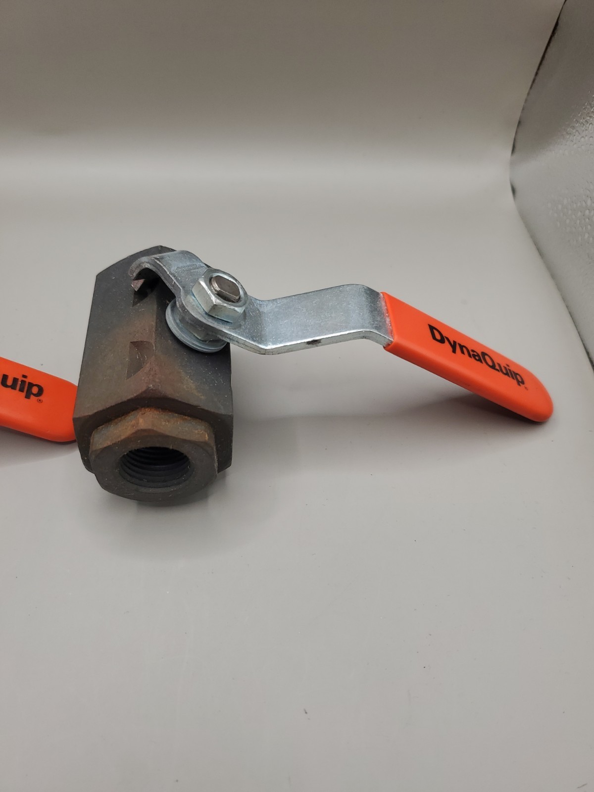 2-Dynaquip Controls Vle2.Nk 1/2 Manual 2-Way Ball Valve, Sae, Carbon Steel