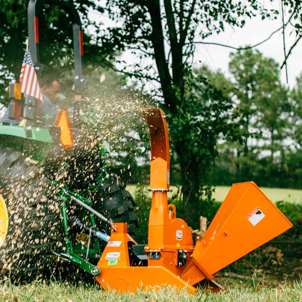 Titan Attachments 3 point PTO Driven 4″x 10″ Wood Chipper Shredder Mulcher