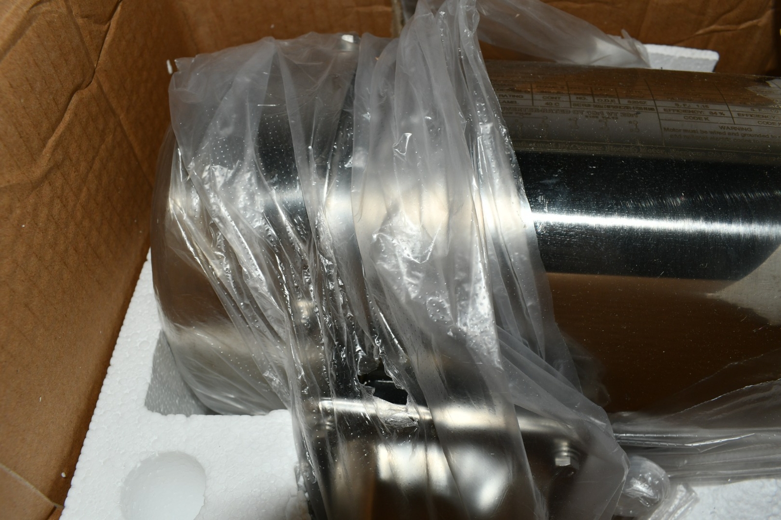 NEW Connex Gator CSSTRIR18-056-02HCZ 2 HP Stainless Steel AC Motor, 400 480 V