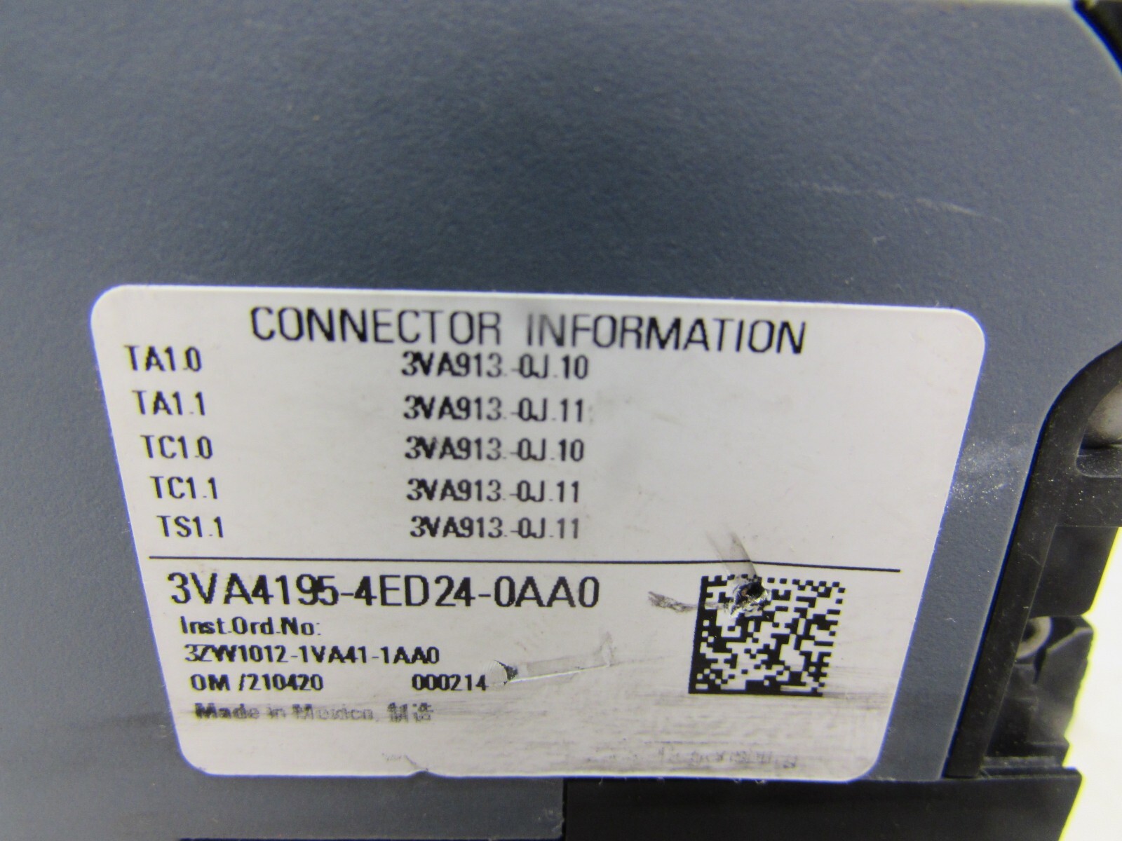 SIEMENS 3VA4195-4ED24-0AA0 ,CIRCUIT BREAKER, 2P/15A /480V /25kA MAKE OFFER!