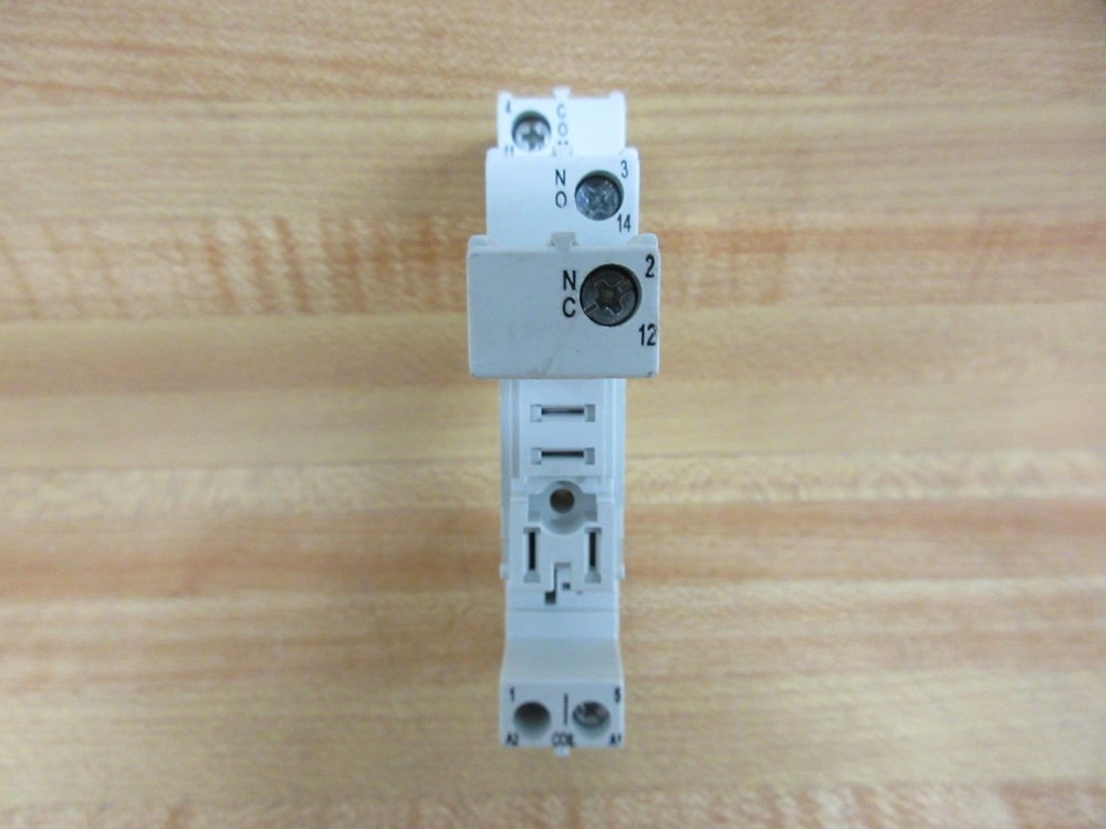 Allen Bradley 700-HN221 Relay Socket 700HN221