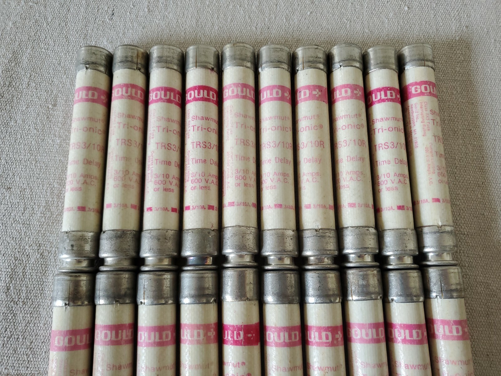 Gould Shawmut TRS3/10R 3/10Amp Fuse Tri-onic Time Delay RK5 600VOLT PACK OF 29