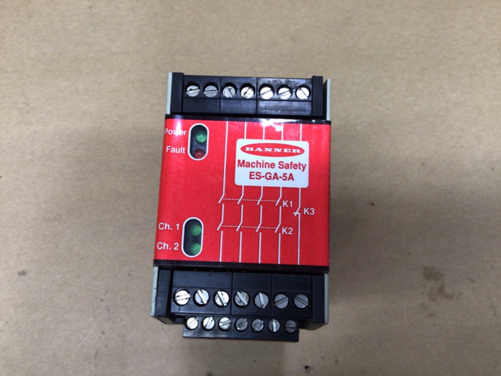 BANNER ES-GA-5A SAFETY CONTROL EMERGENCY STOP #4026K19IAC