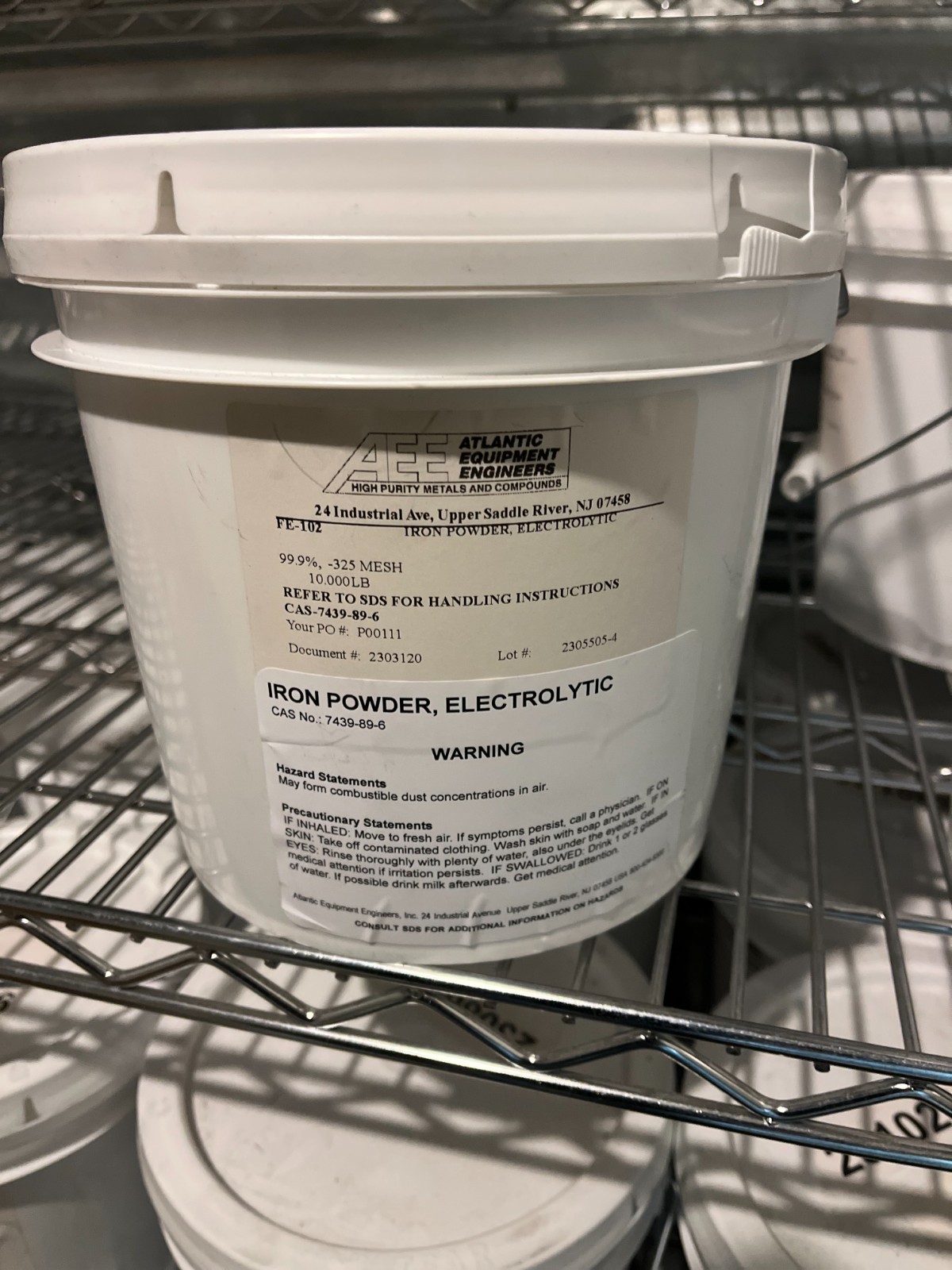 10 lb. Mfr. sealed bucket 99.9% Electrolytic Iron Powder -325 mesh Mfd. 2023
