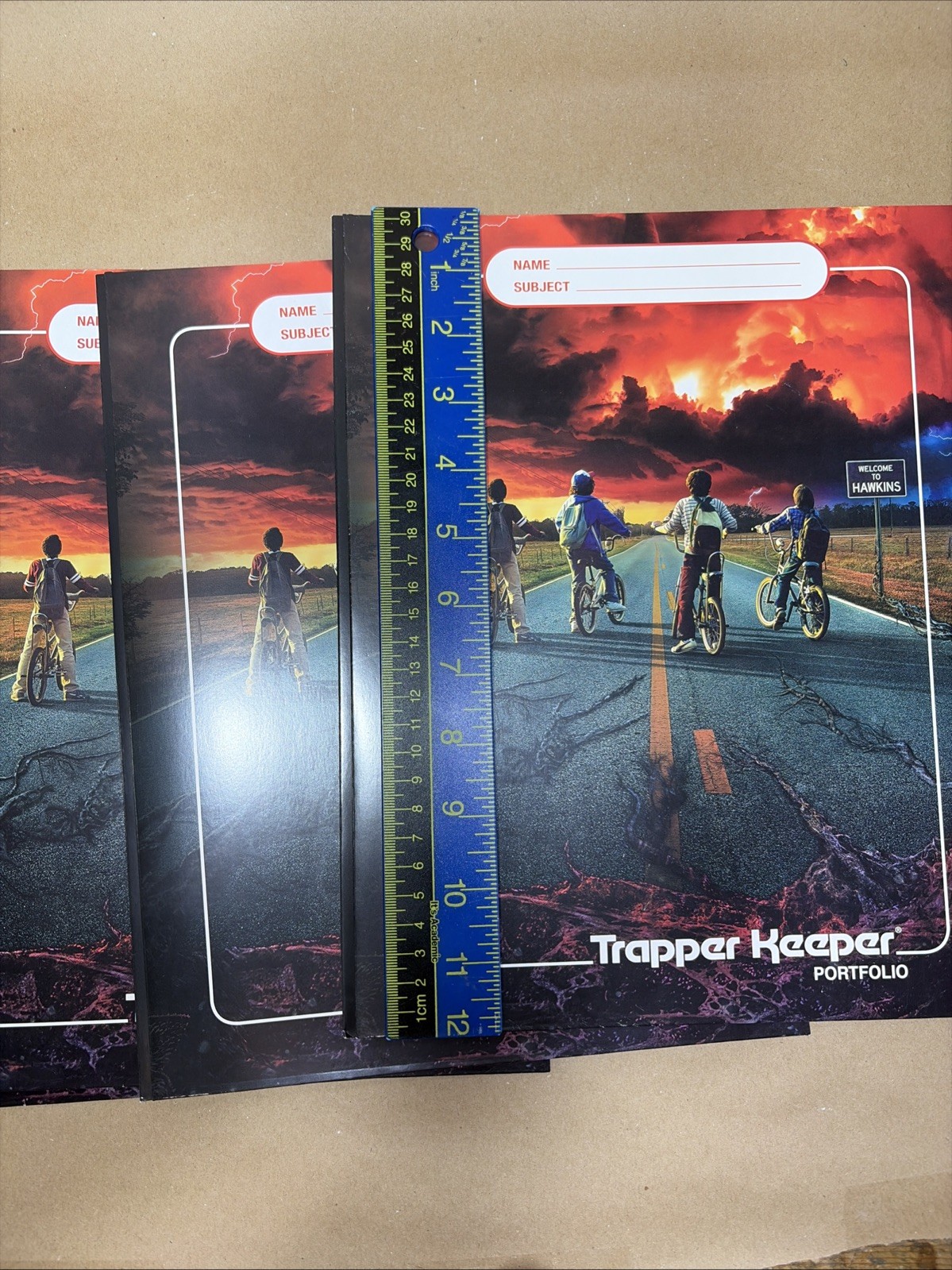 Mead Trapper Keeper STRANGER THINGS Pocket & Prong Paper Folder Lot of 4 12”