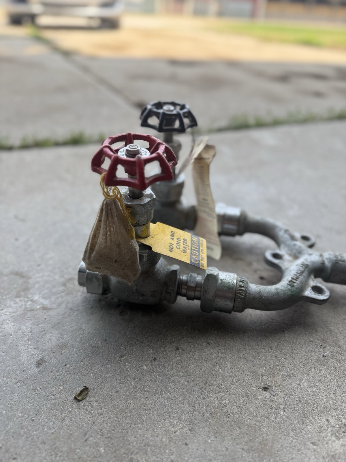 Strahman M-159 mixing valve. Wasn’t used been sitting for a while. SEND OFFERS
