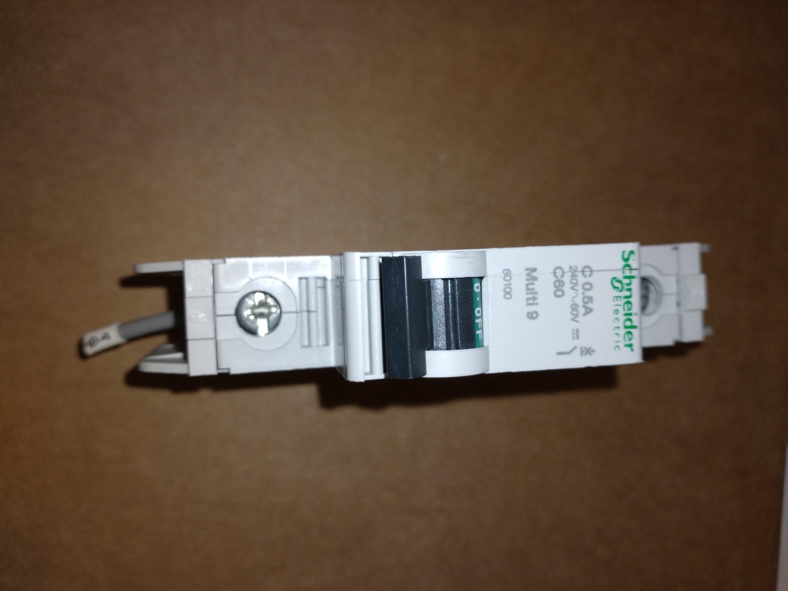 SCHNEIDER ELECTRIC C 0.5A C60 MUILTI 9 60-240V IEC 60947-2 182IN (12.7MM)