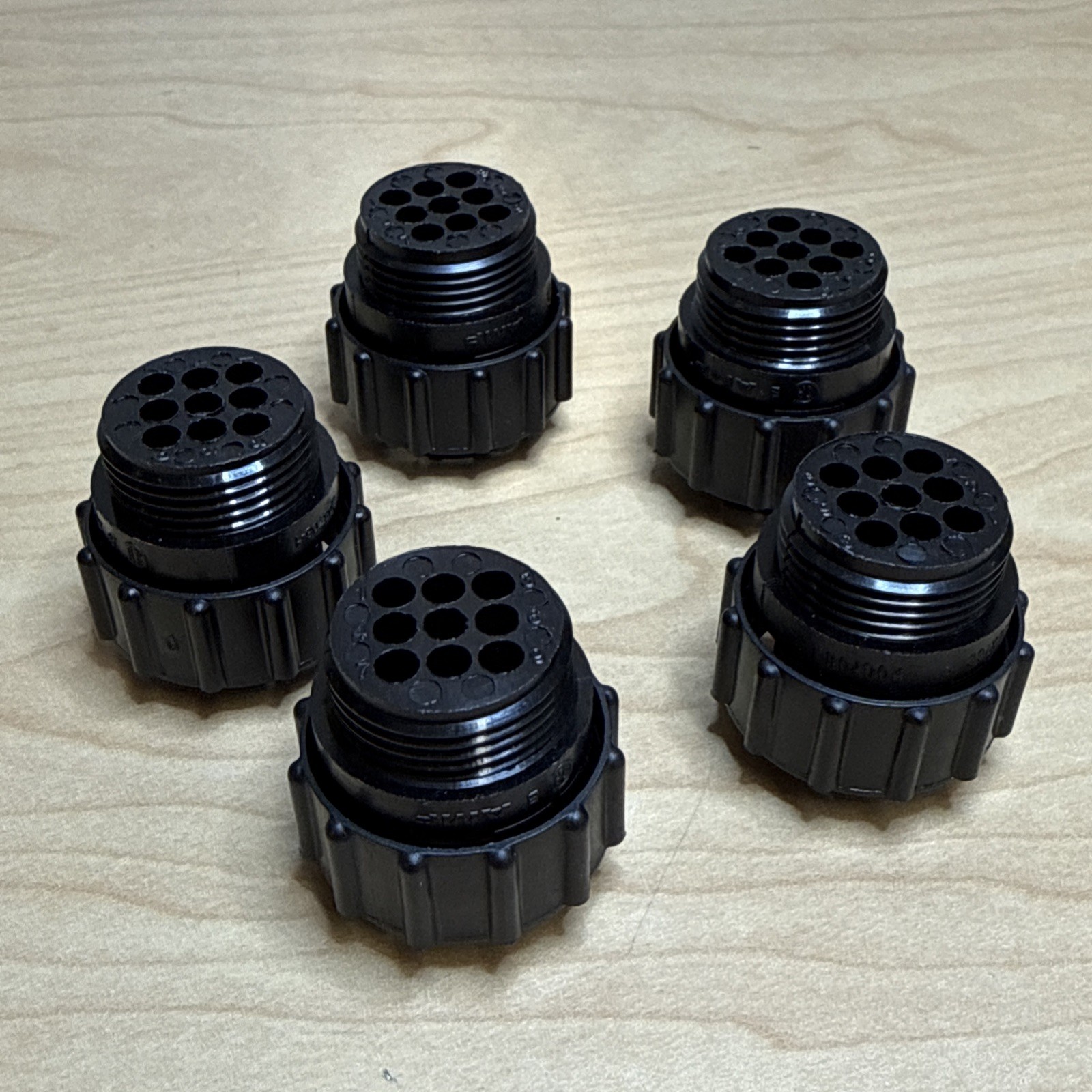 NEW! TE Connectivity 206708-1 9 Position Connector Plug Housing – Lot of (5)