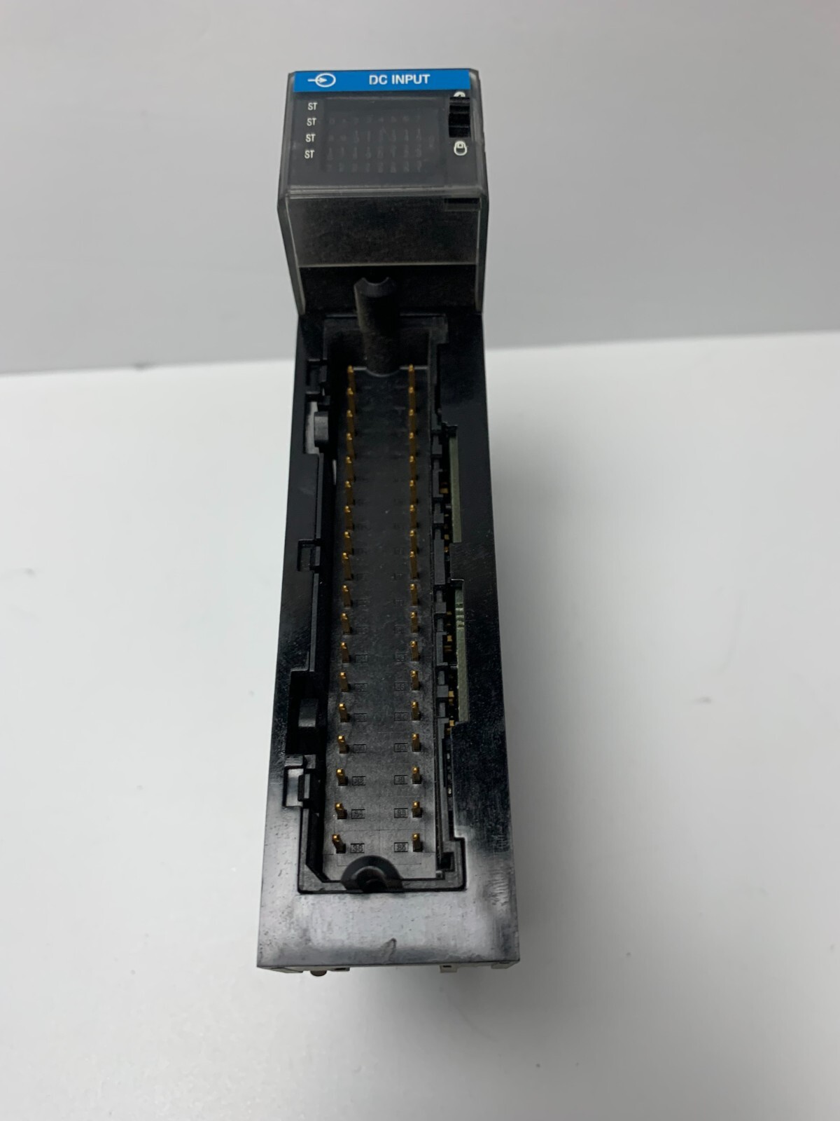 Clean! Allen Bradley 1756-IB32 Input Module