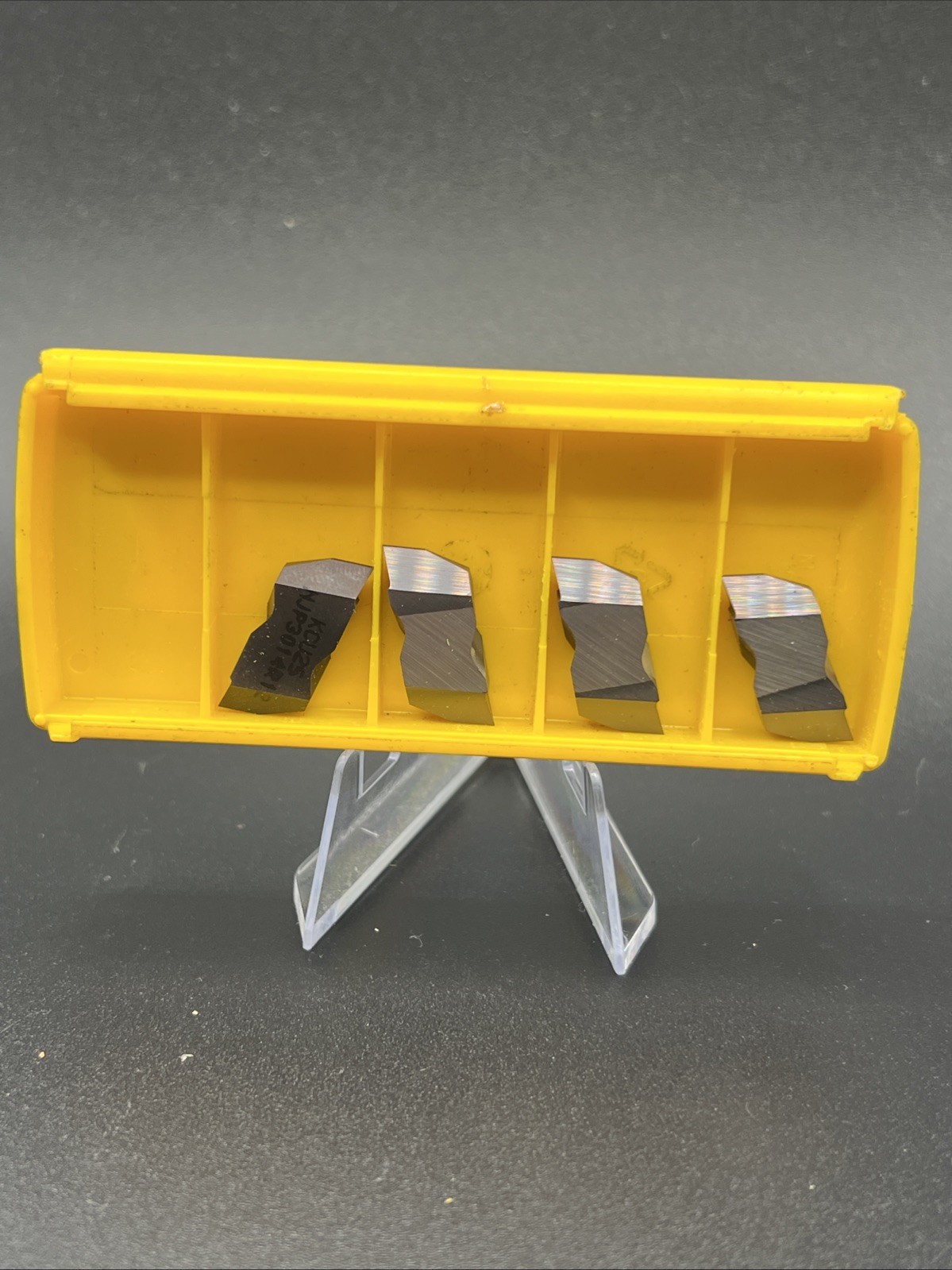 NJP3014R12 K68 New Full Package of 4 Kennametal Tungsten Carbide Inserts
