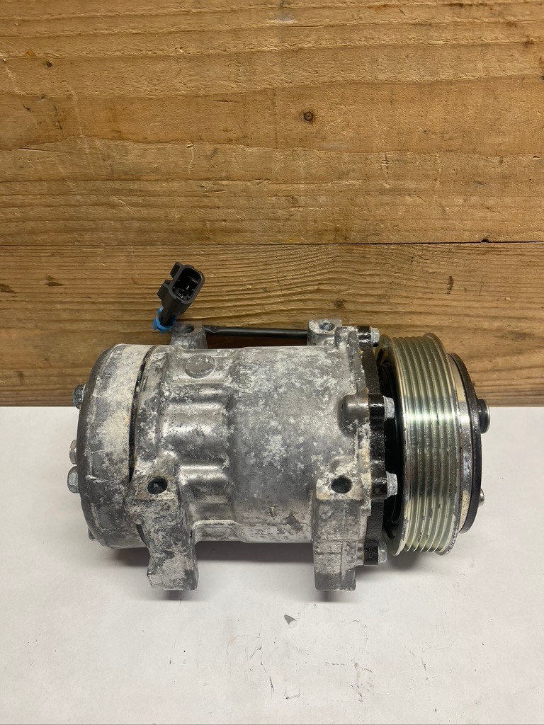 Sanden 4546 SD7H15 A/C Compressor 12V 6 Groove