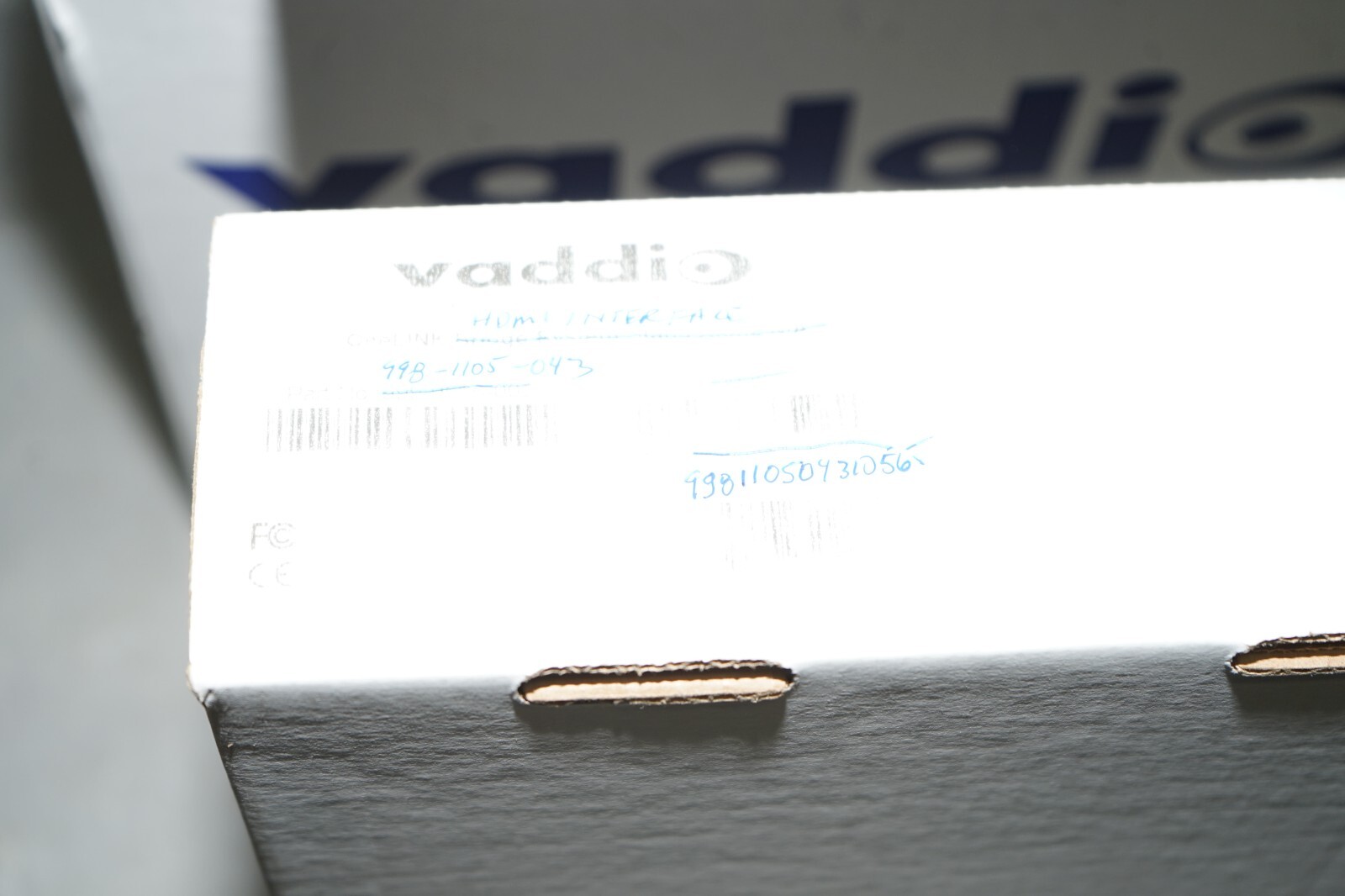 ^ Vaddio 999-99630 RoboSHOT 30E HDBT OneLINK Bridge System #X4580