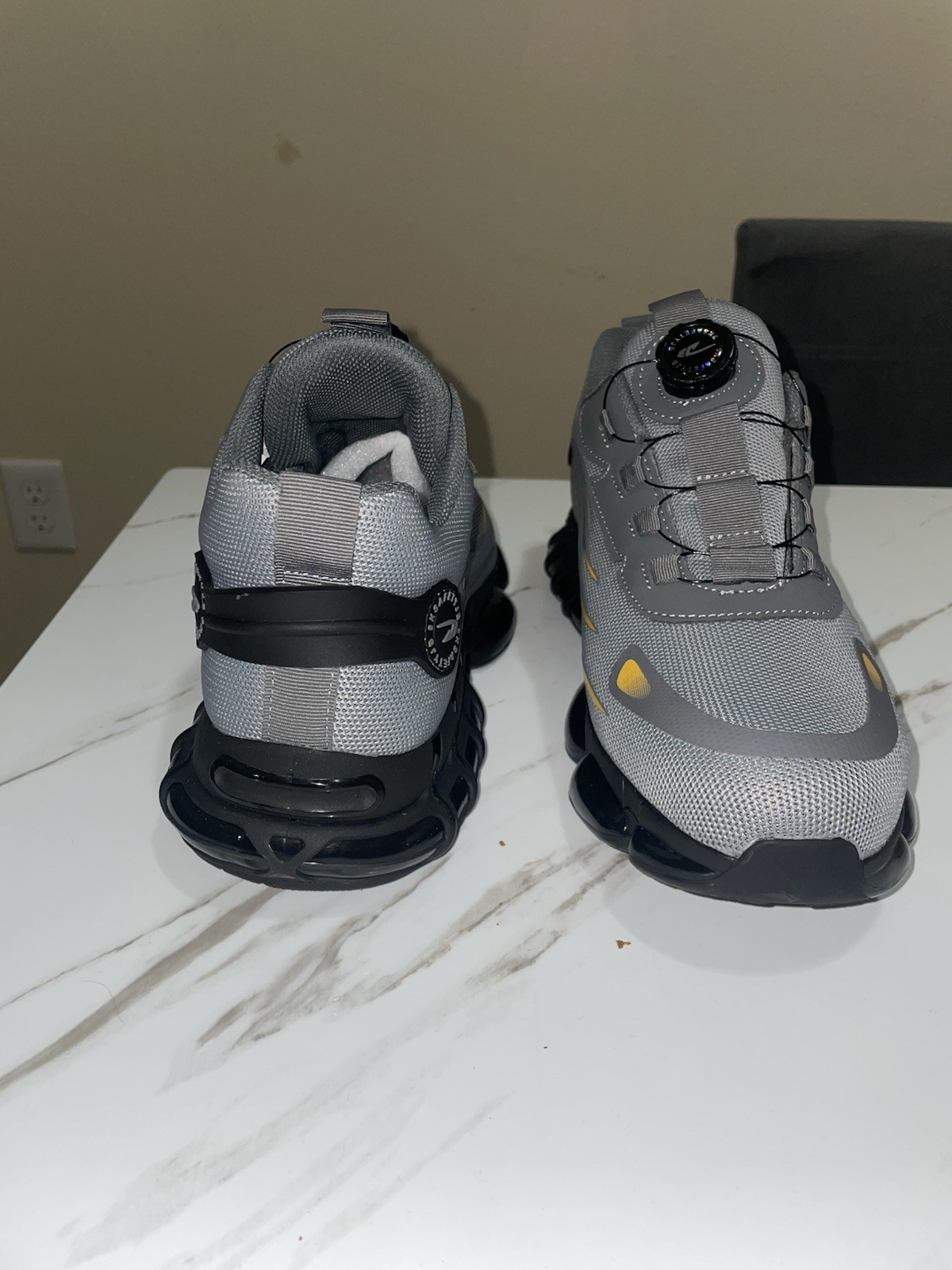 RUNRUILIN Anti-Slip Puncture Proof Steel Midsole Safety Work Shoes Gray/Black