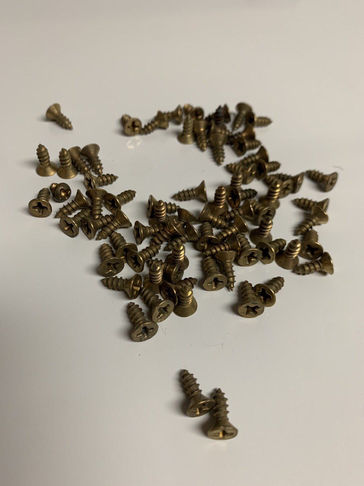Brass Philips Wood Screws 3/8” No 5. Weight Is Appx. 1 3/4 lb Est. 1,500 Screws