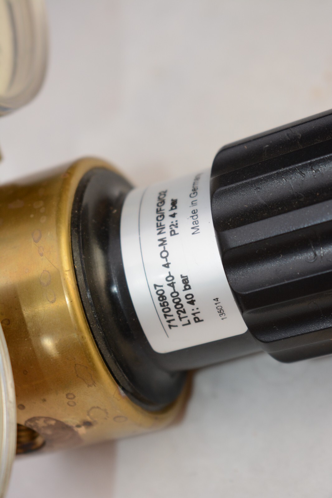 SPECTRON PRESSURE REGULATOR LT2000-40-4-NFG/FG/O2
