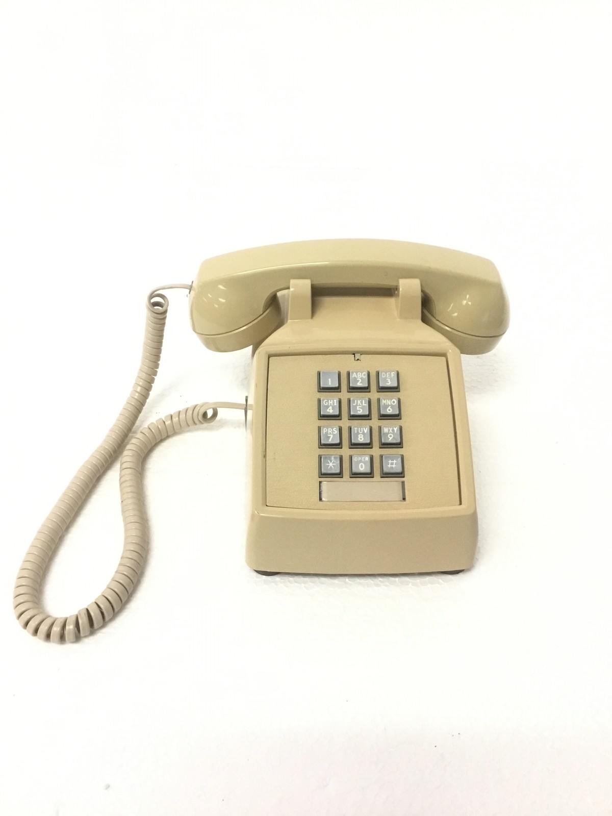 Cortelco Corinth 250044_MBA-20M11-99 EK Beige Corded Desk Phone w/ Handset
