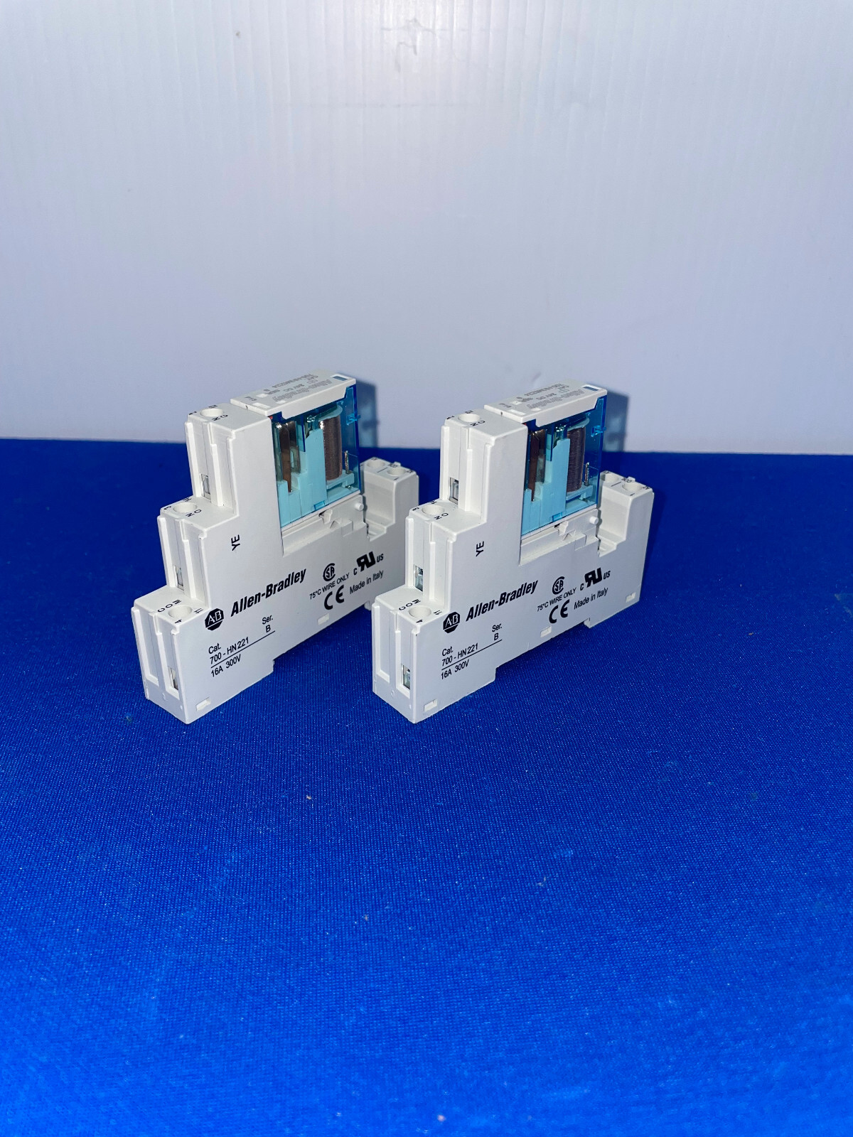 ALLEN-BRADLEY, 700-HN221, SER. B, W/ ALLEN-BRADLEY 700-HKM6Z24 RELAY 24V DC