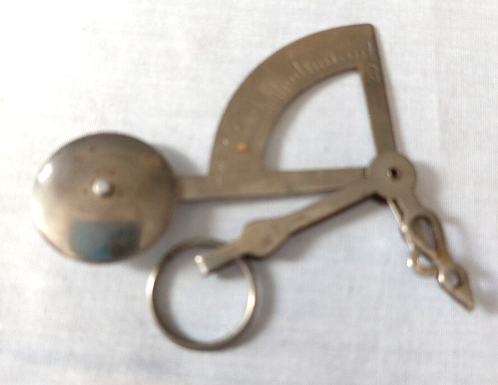 Vintage Weight Scale, Made in Hong Kong * As is missing Clip See pics
