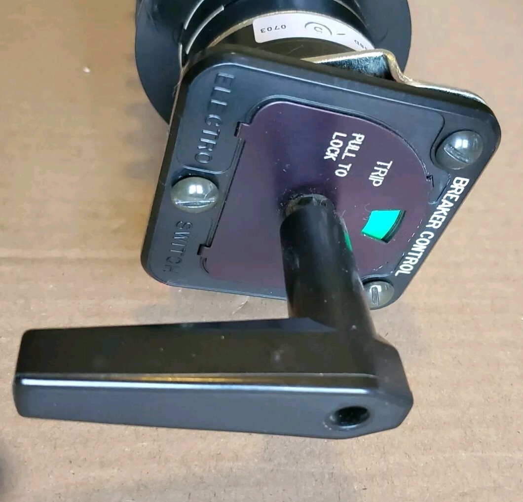 ELECTROSWITCH Series 24 2458D BREAKER CONTROL Switch