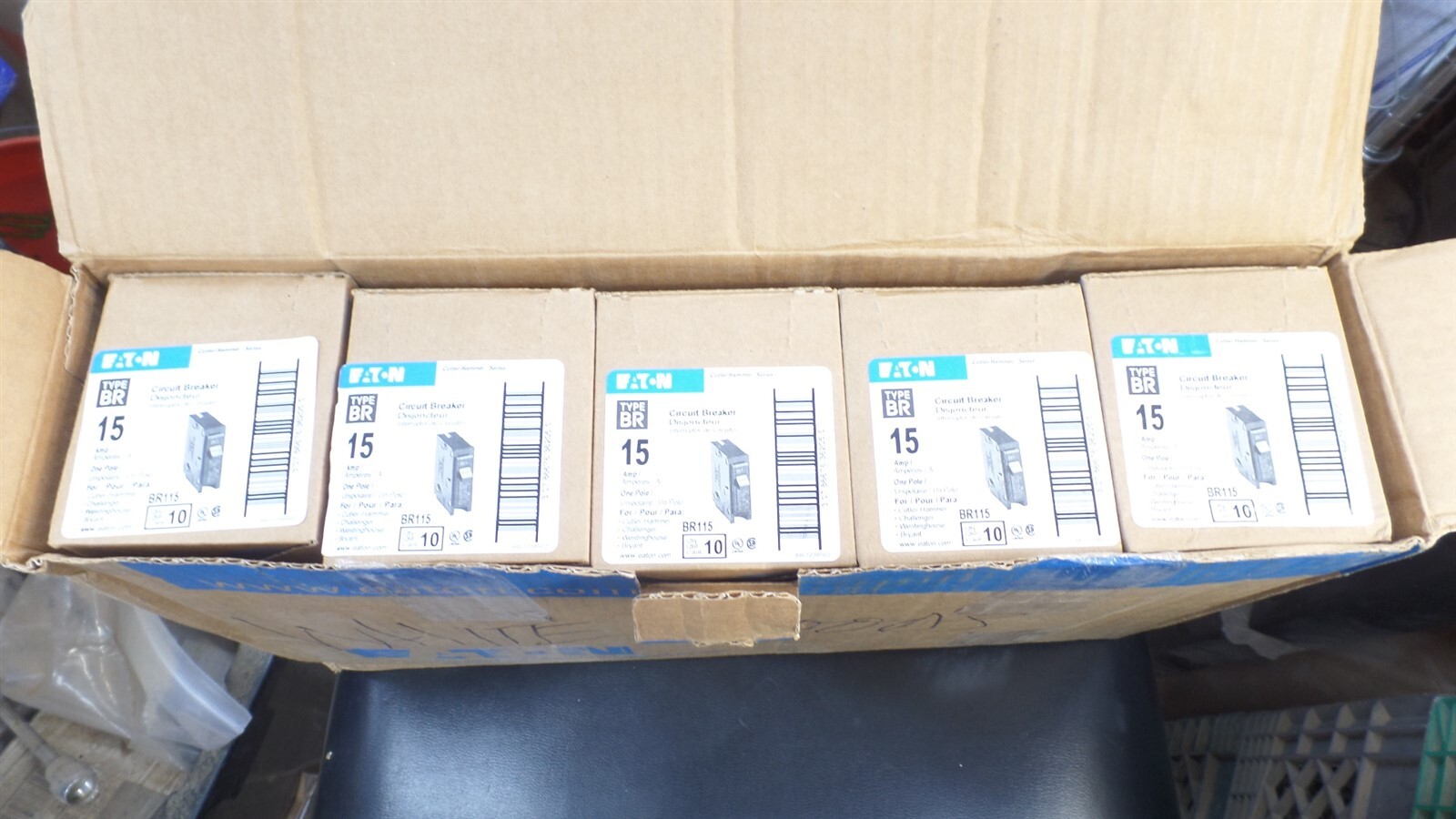 EATON BR115 BR 15A AMP 120/240V VOLTS SINGLE-POLE CIRCUIT BREAKER