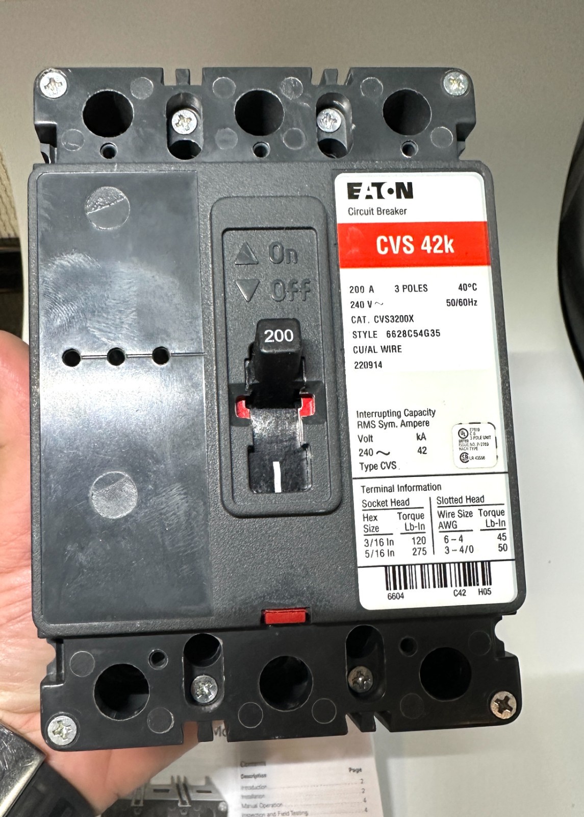 Eaton CVS3200X 200 Amp 240 Volt 42K Circuit Breaker NEW