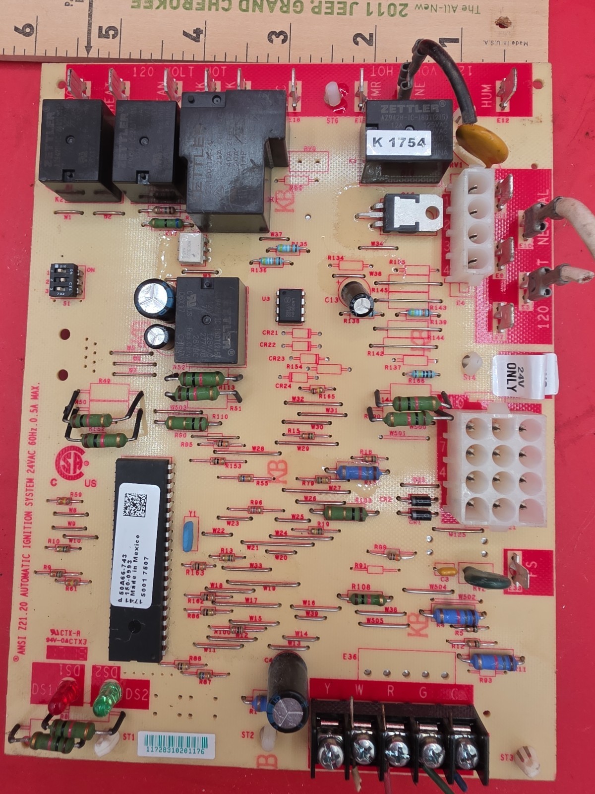 LENNOX 50A66-743 SureLight White Rodgers Control Circuit Board 150-0993