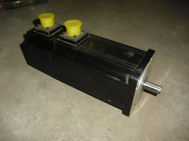 Custom Servo MPM892FRME-AM Servo Motor 230VAC 1.20kw 7.3A
