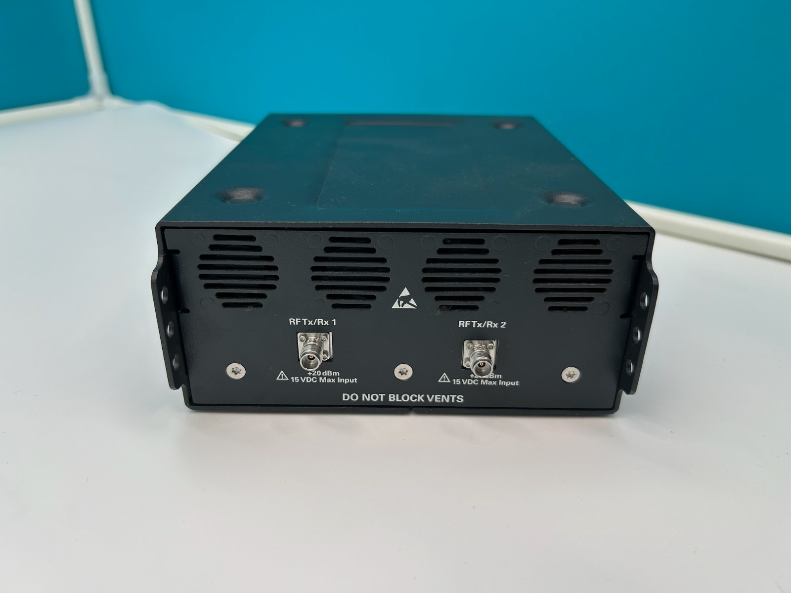 Keysight M1740A Millimeter-Wave Transceiver for 5G 24-44GHz