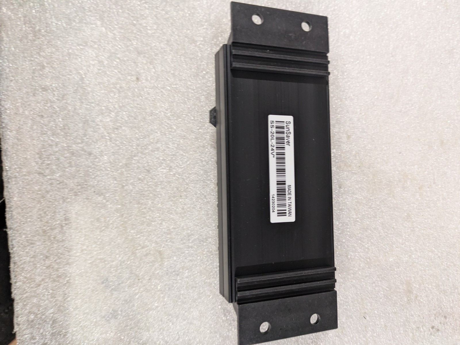 Morningstar SunSaver SS-20L-24V Solar Charge Controller 20A 24V PWM with LVD