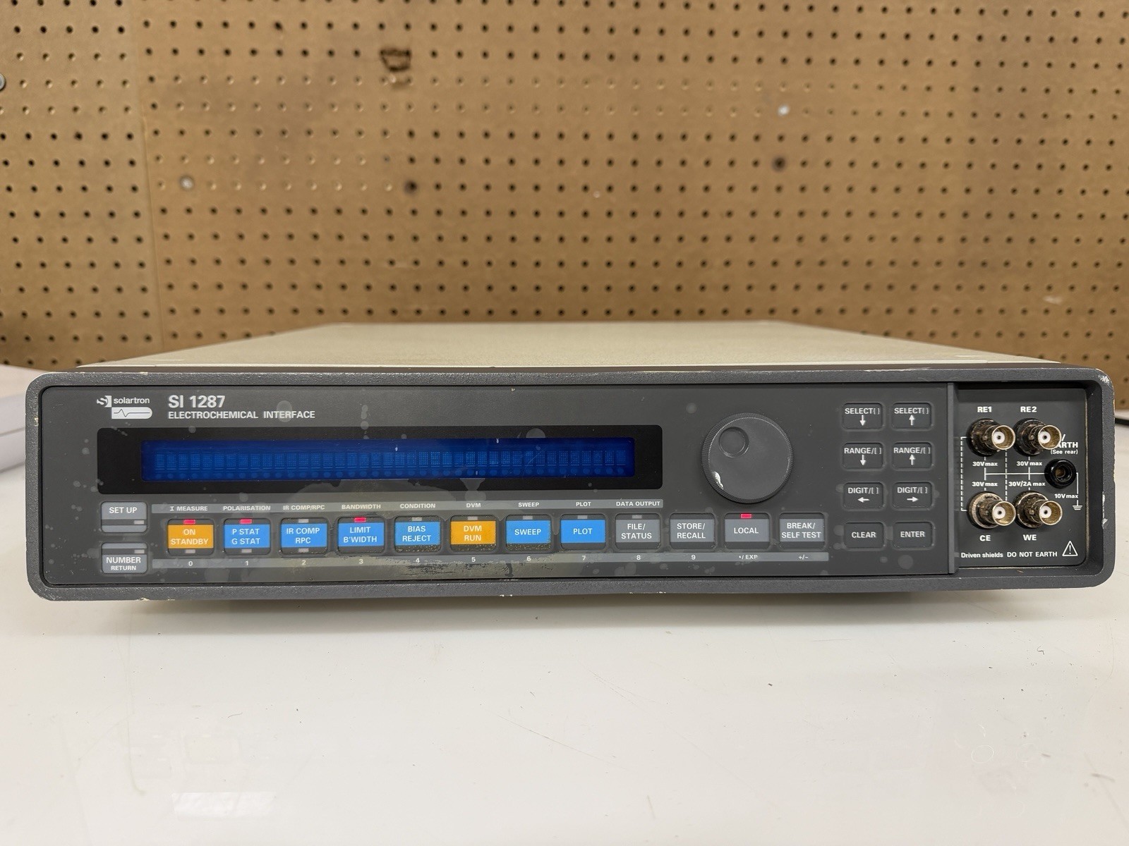 Solartron SI 1287 (1287A) ElectroChemical Interface (Potentiostat/Galvanostat)