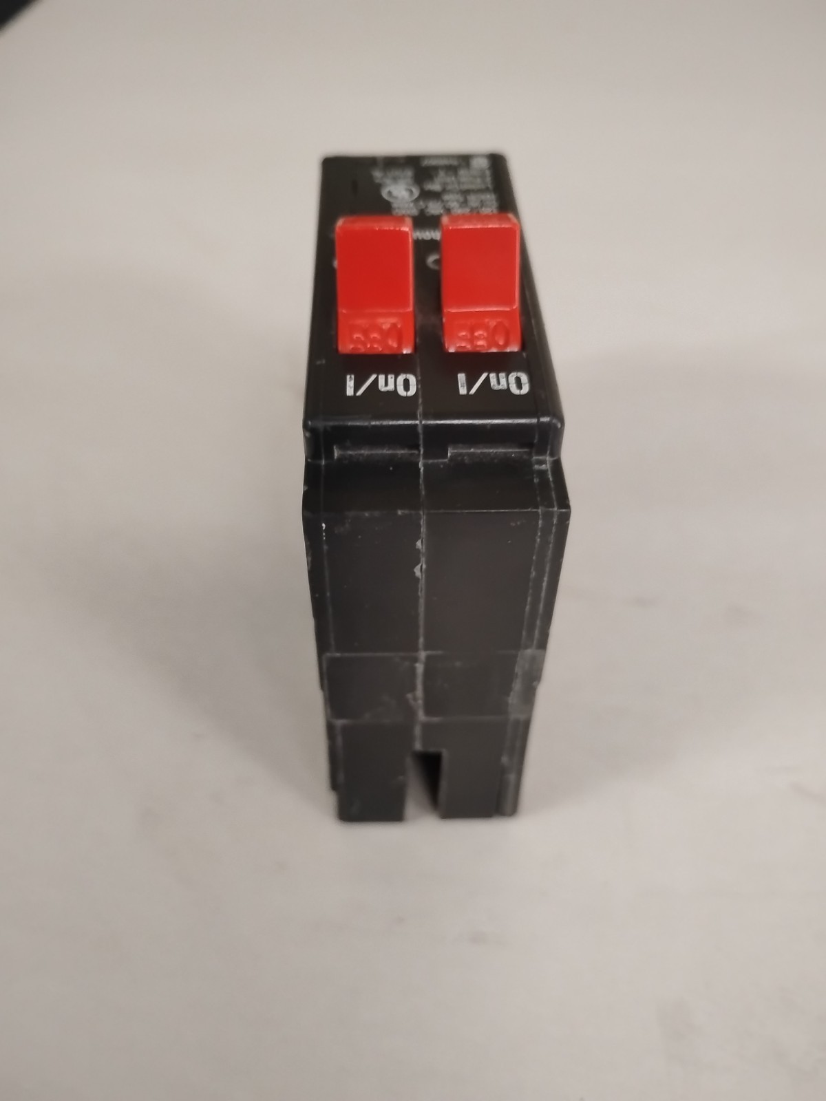 WESTINGHOUSE BR-2020 CIRCUIT BREAKER 20A 2P 120/240V. Preowned