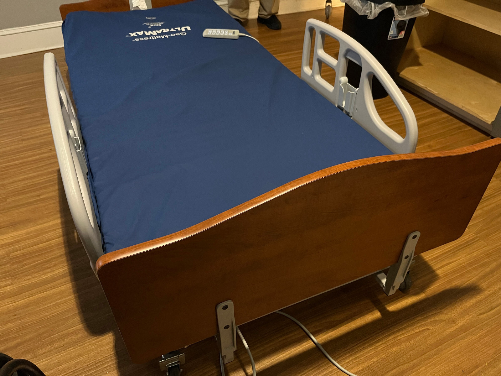 Span America QD1000MLFB fully electric long-term or home care adjustable bed