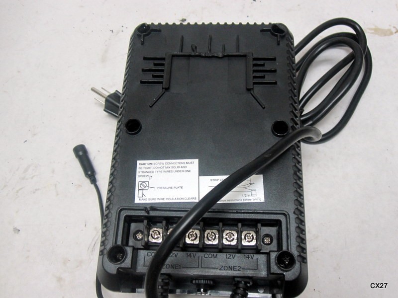 SUNVIE 300W Low Voltage Landscape Transformer 120V to 12/14V IP65 2 Outlet