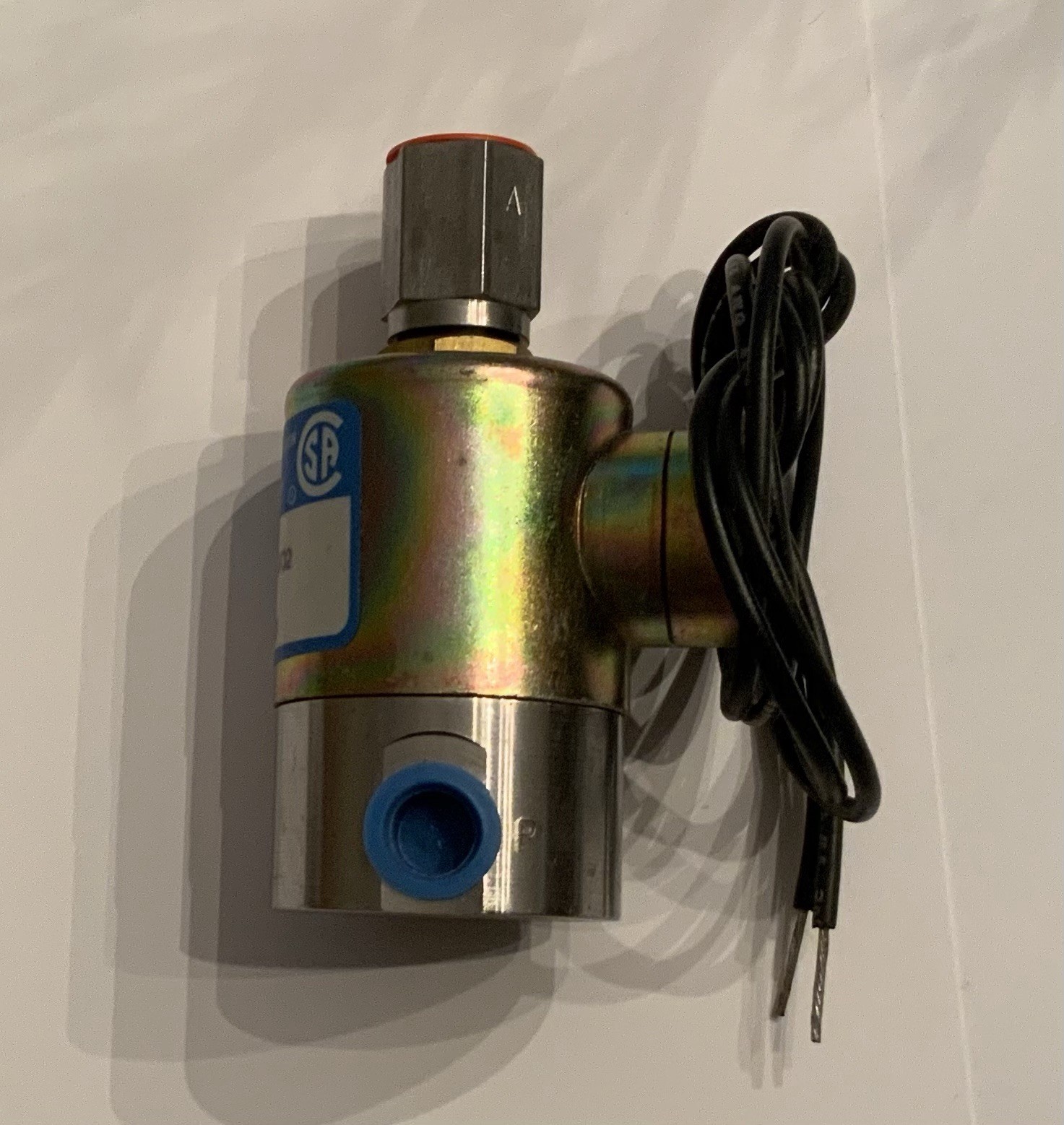 Honeywell V51DB2125 Skinner Solenoid Valve New Open Box 120v/60h