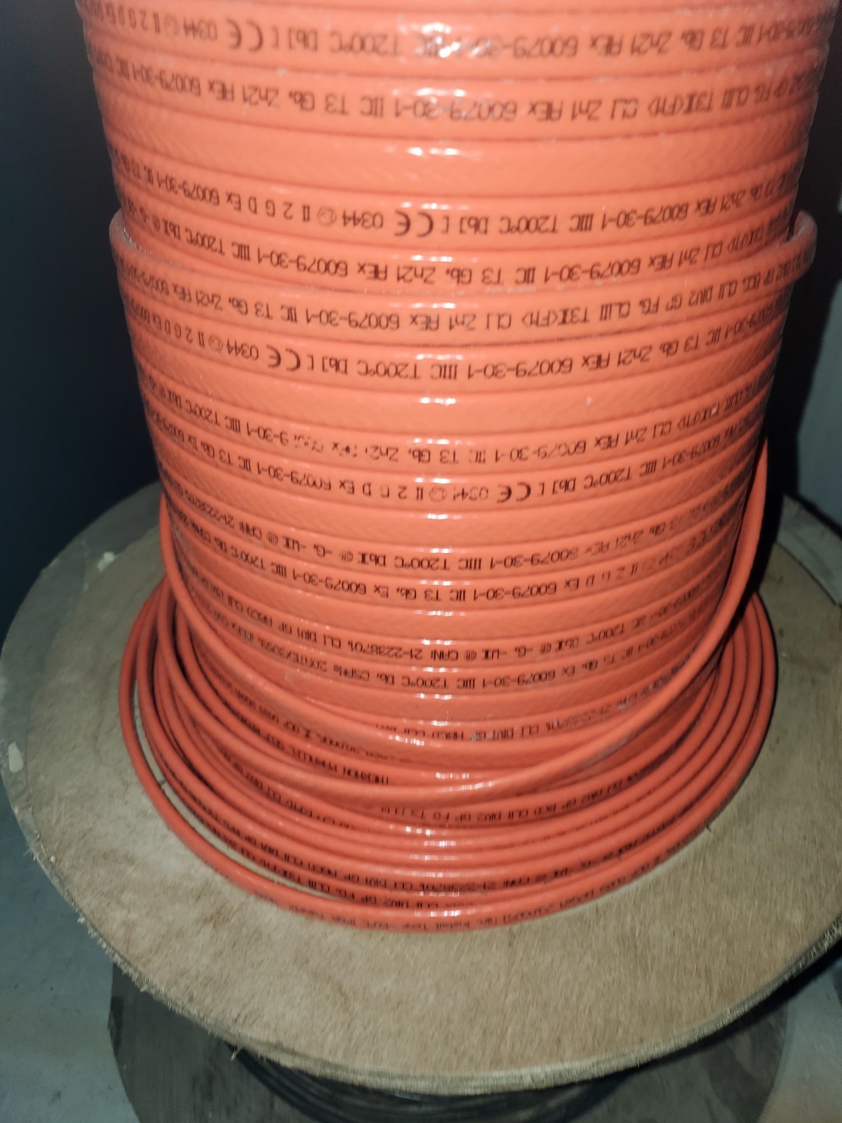 Thermon Parallel Self-regulating Heating Cable HTSX 6-1-OJ 25ft