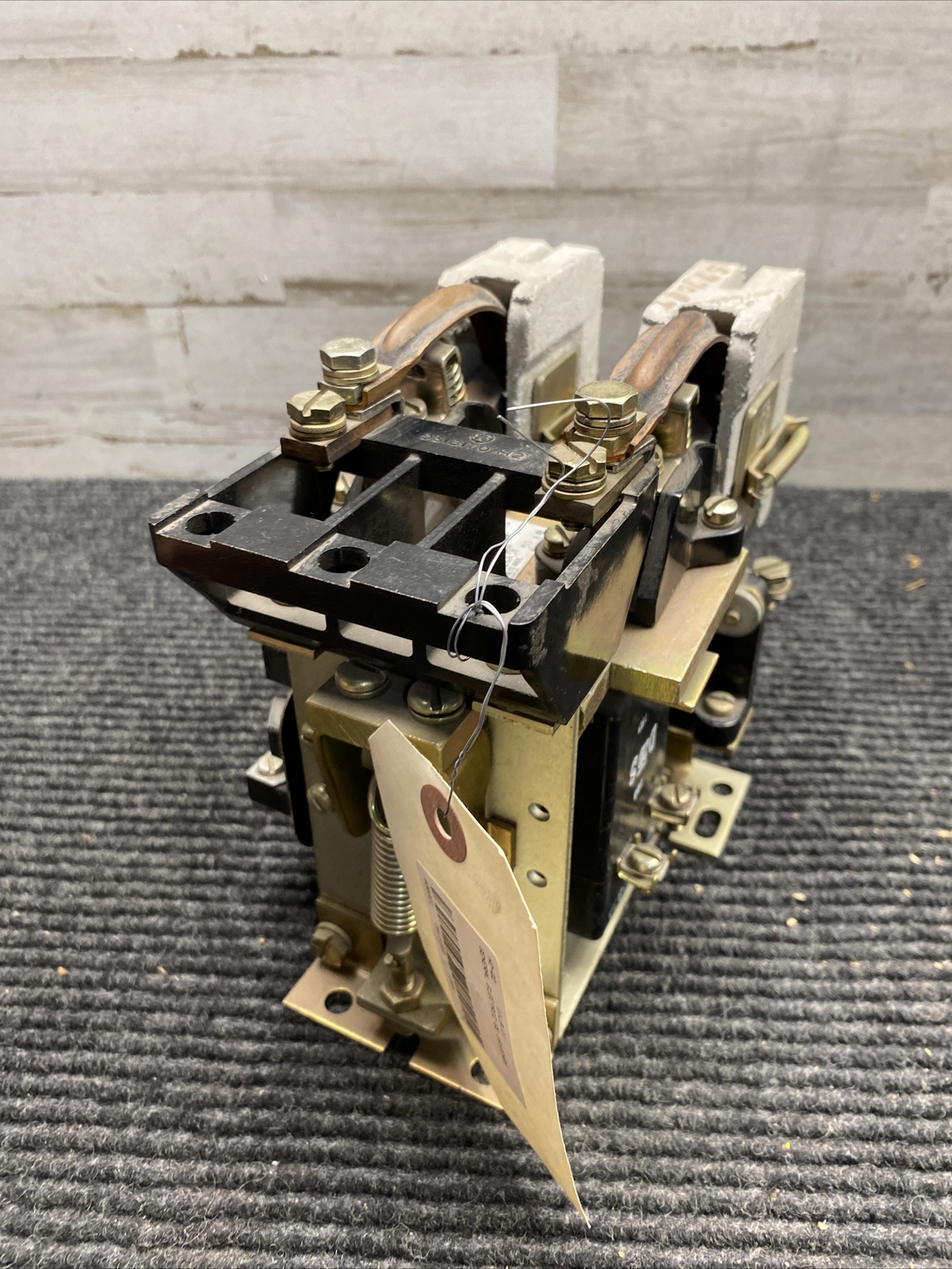 General Electric 1612CA3H Dc Contactor 115/120v-dc 600v-dc 50 Amp