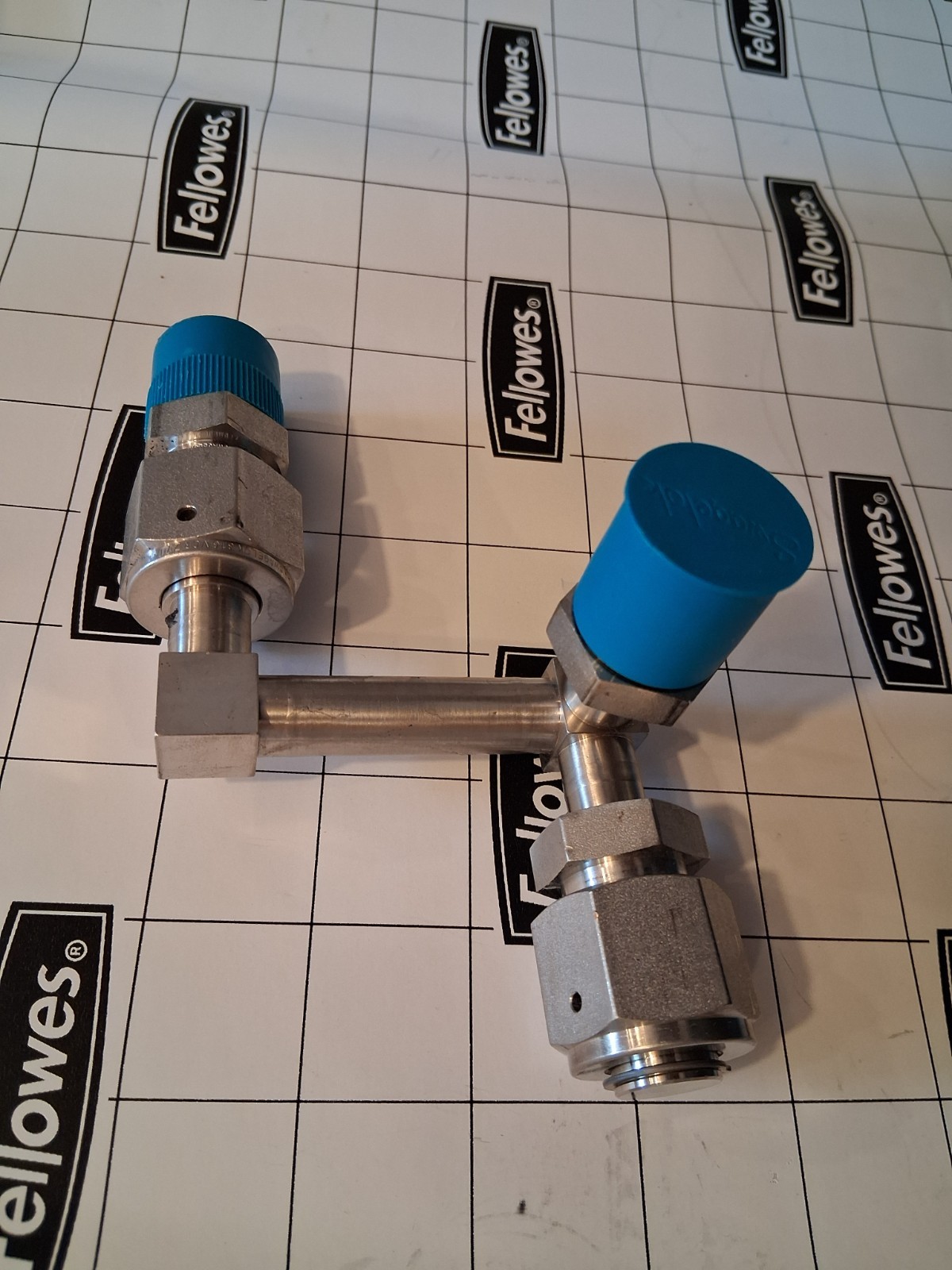 VCR Elbow / Manifold: