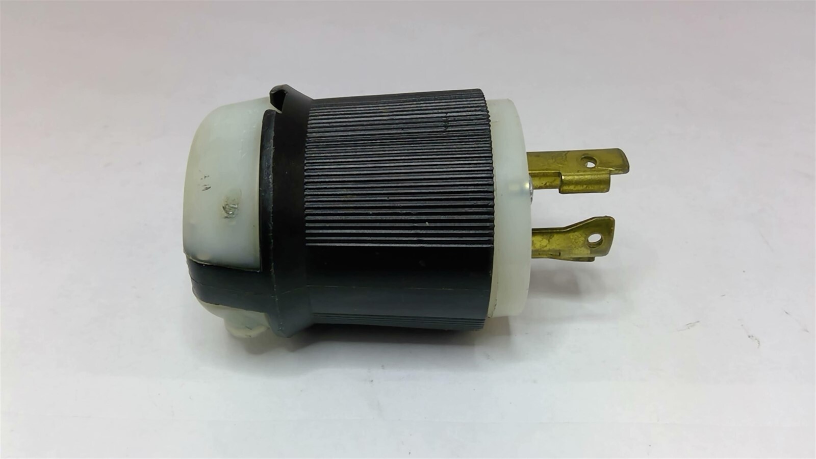 Hubbell HBL2731 Locking Plug 30 A 480 VAC