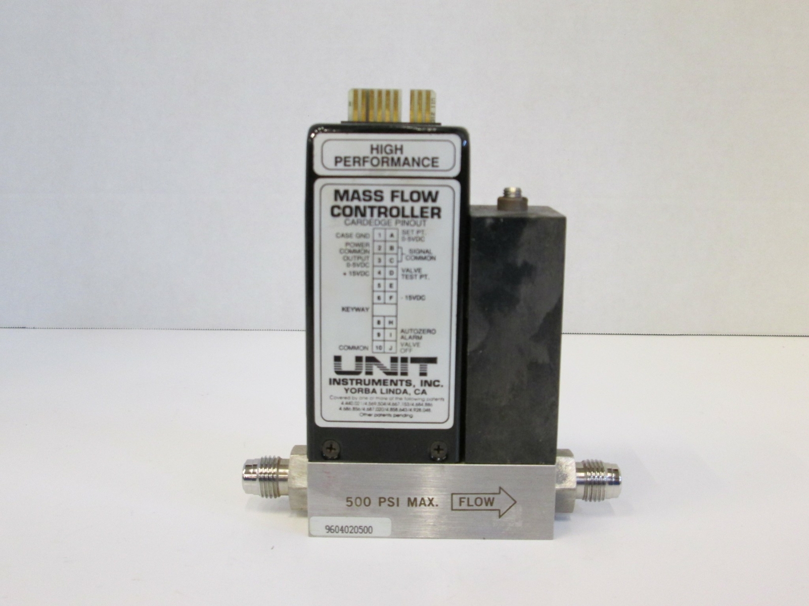 Unit UFC-1110A Mass Flow Controller MFC, AR, 20 SLM, 1/4″ Male