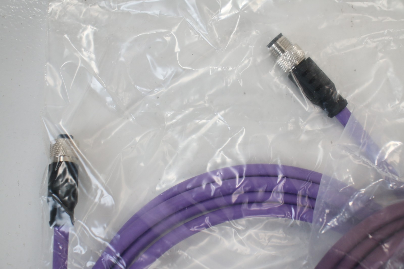 Powersonic Industries M12 cable cord lot 4P male to M12 female 4M 49019000-040