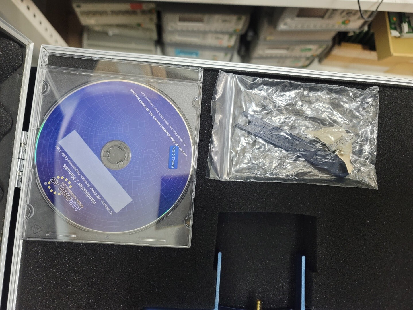 Aaronia HyperLOG 7040: 700MHz to 4GHz High-Performance EMC Antenna (5852)