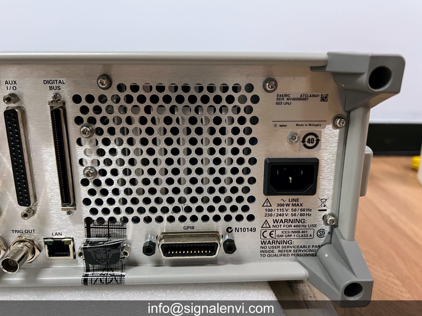 HP/Agilent/Keysight E4438C 503/UNJ 3GHz ESG Vector Signal Generator – Tested