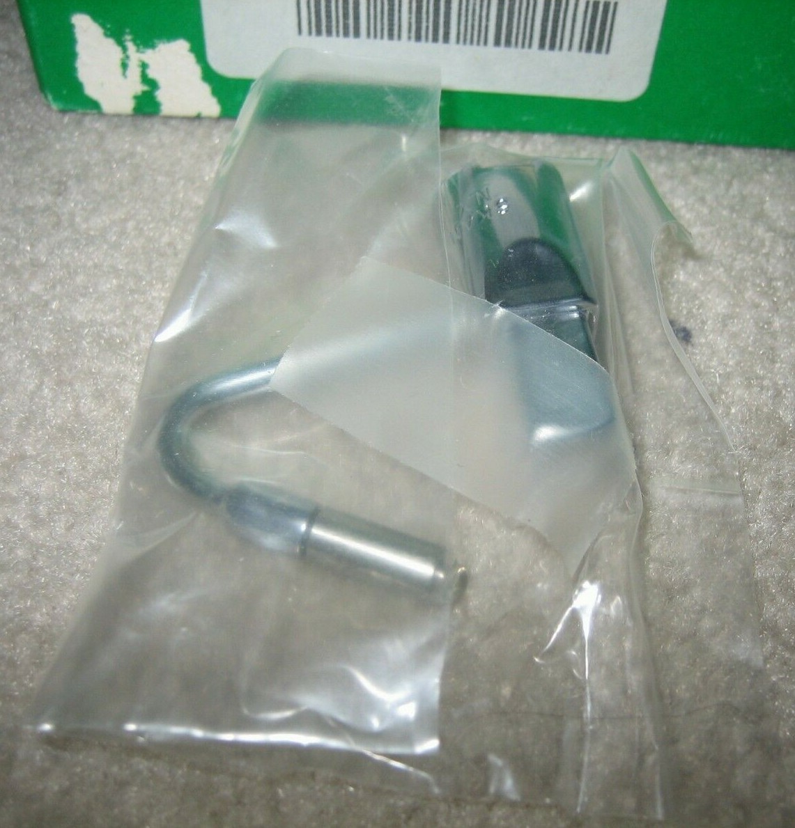 ONE (1) NEW WELCH ALLYN 38300 LIGHT CARRIER WITH 03400-U LAMP