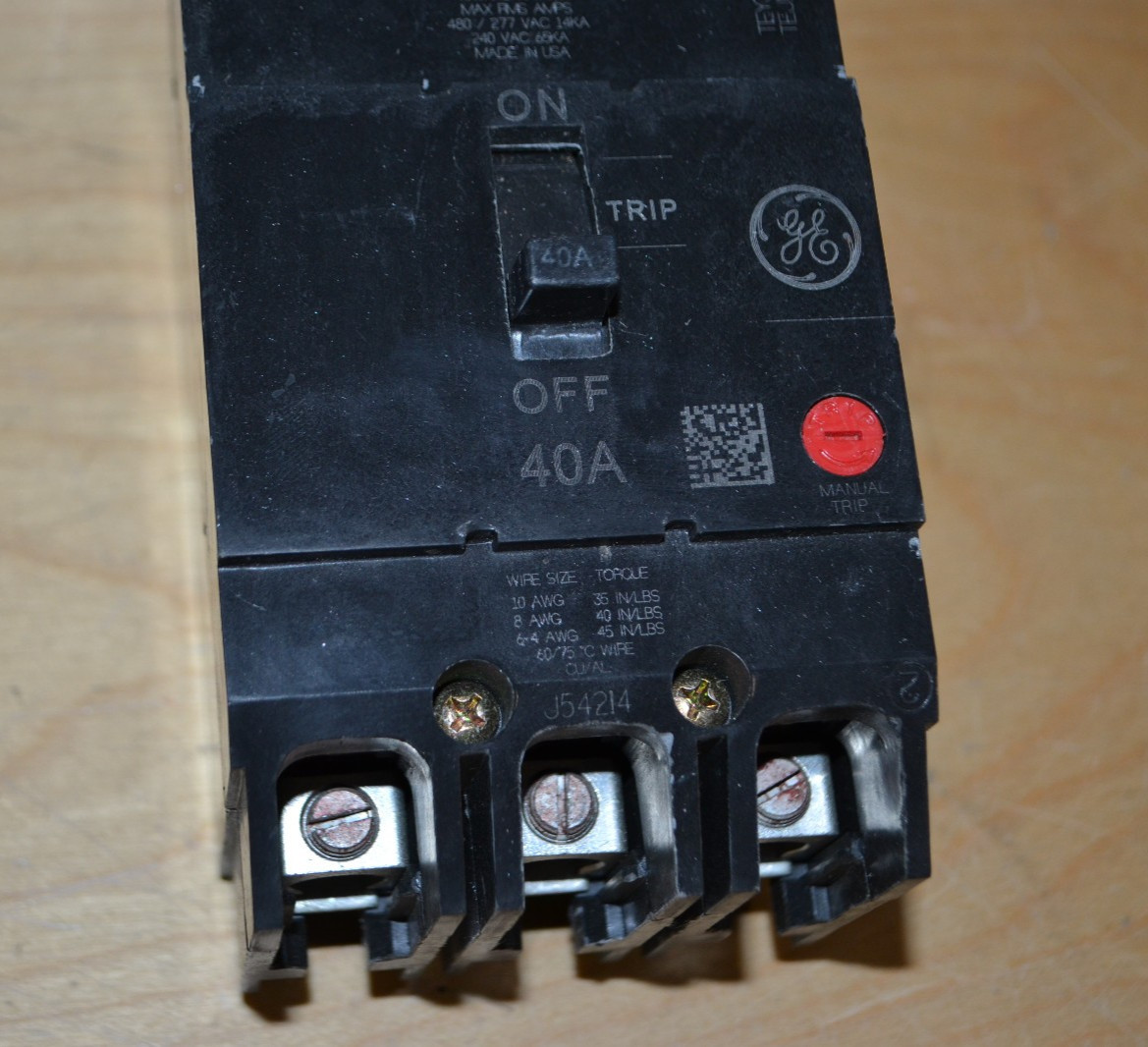 General Electric GE TEY340 Circuit Breaker 3 Pole 40 Amp 277/480 3P 40A Bolt On