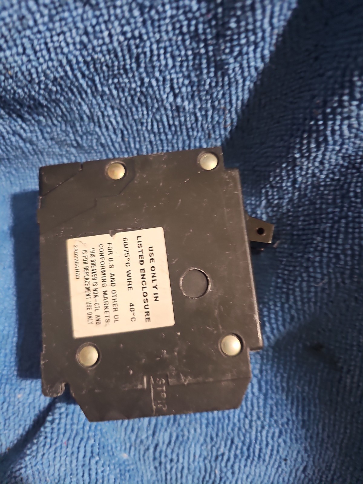 20 Amp Twin Tandem Dual Circuit Breaker. BR2020. Used DNLPL2020